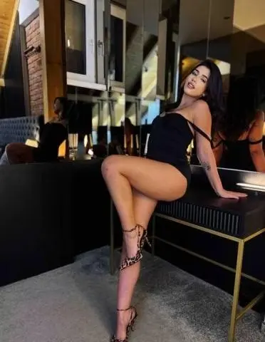 Airhostess Escorts In Udaipur For Dreamy Desires 1