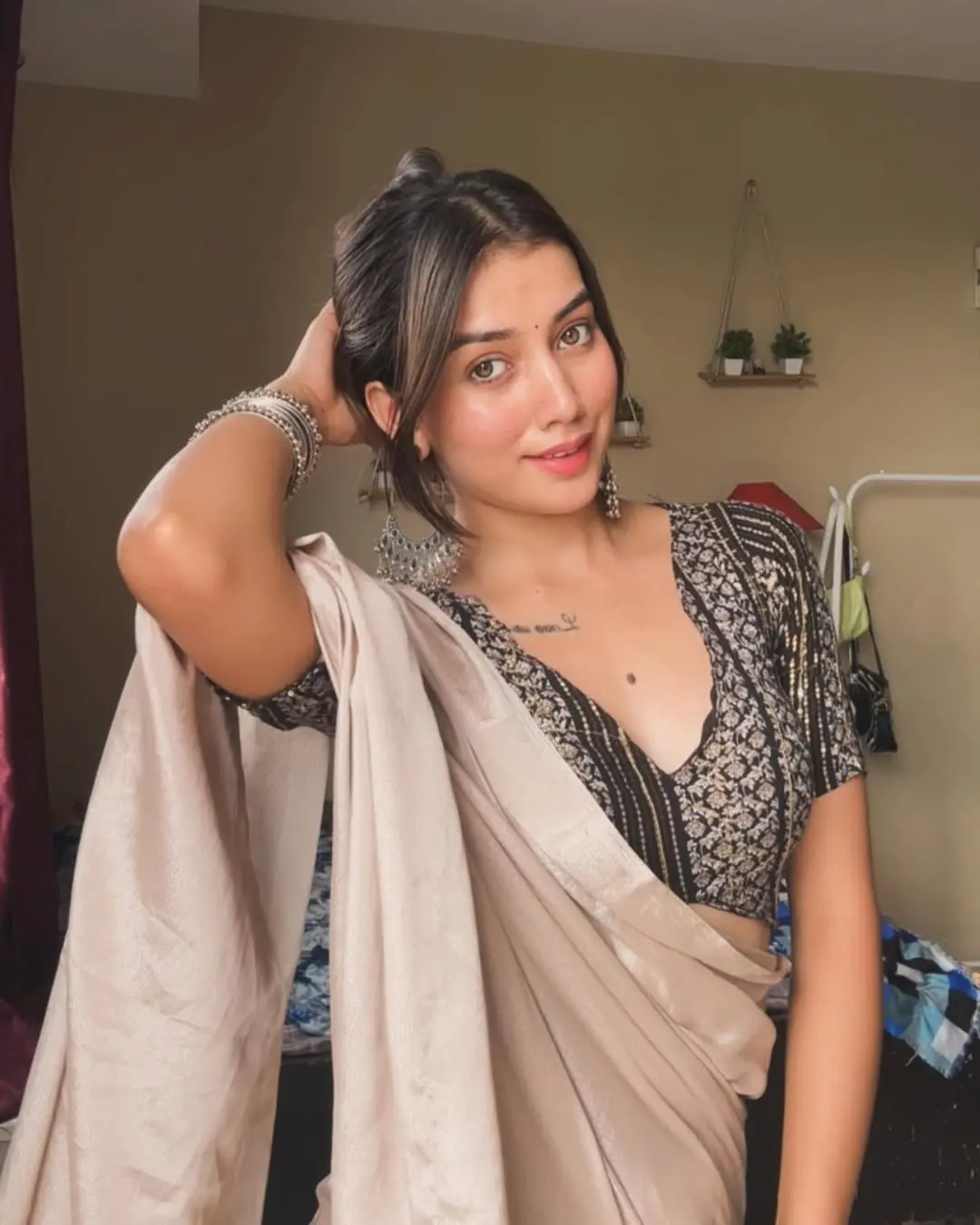 Caring Housewife Chandigarh Escorts Sensuality 0